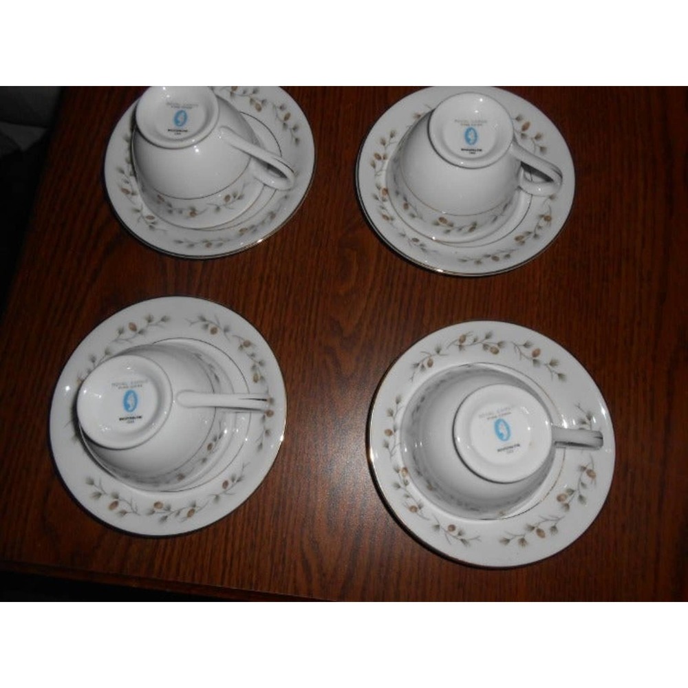 4 SETTING WHISPERING PINE CAMEO DINNER SET FINE CHINA
